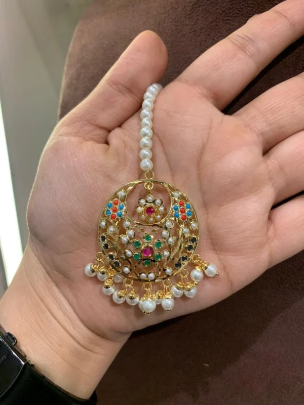 Bridal Jadau Maang Tikka with Pearl Detailing – Traditional Indian Jewelry