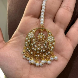 Elegant Pearl Maang Tikka – Bridal Headpiece with Classic Design