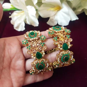 Hyderabadi Green Bangle set in Flower Design this festive season