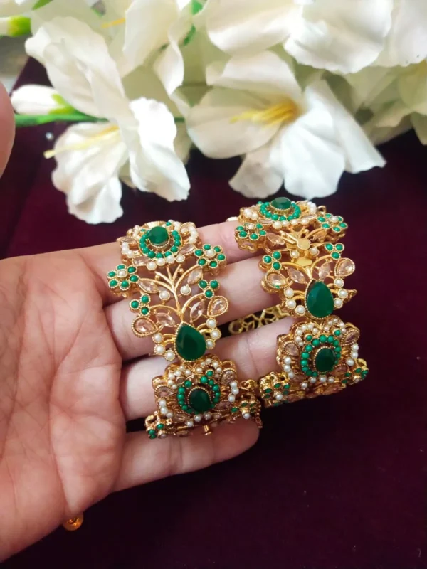 Hyderabadi Green Bangle set in Flower Design this festive season